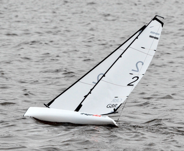 Joysway 8811A Segelbåt Dragon Flite 95 V2 PNP utan Radioutrustning - 3