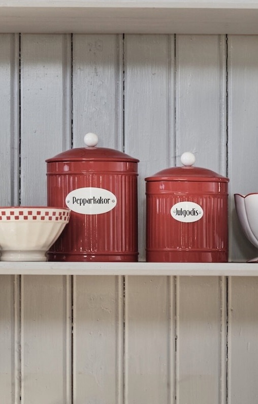 Tin with lid for Christmas sweets - Red