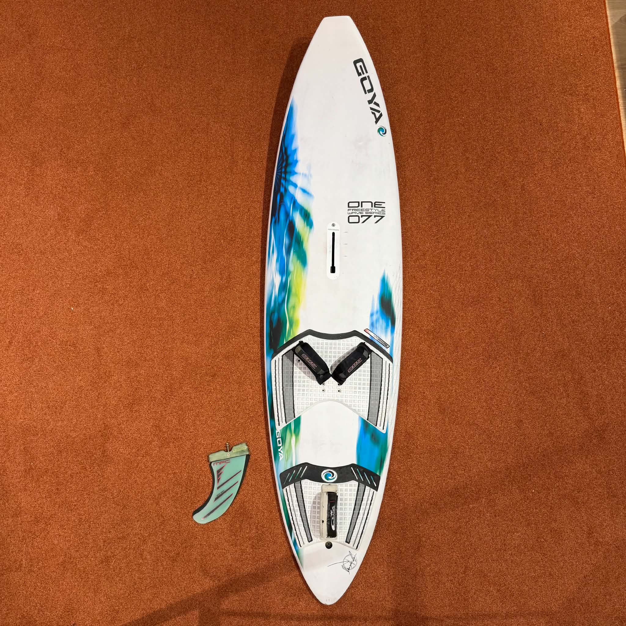 Begagnad Vindsurfingbräda Goya One 77