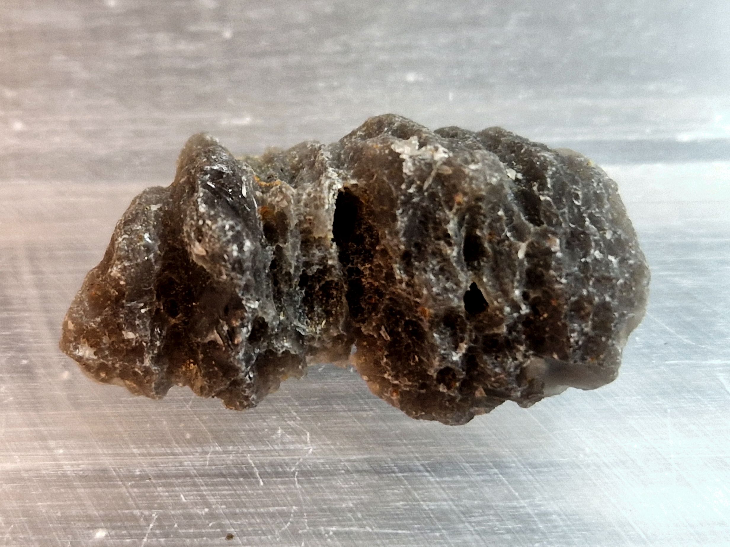 Agni Manitite Tektit, rå stenar - "Pearl of Fire Tektit" - 3
