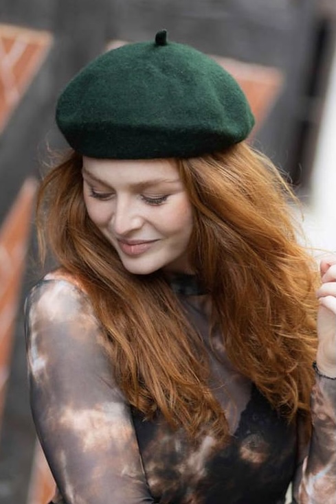 Black Colour - Alba Barret Hat Dark Green & Rost