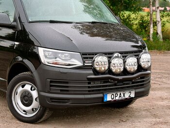 Q-LIGHT VW Transporter/Multivan T6 16-19 frontbar for 4pcs of lights Design