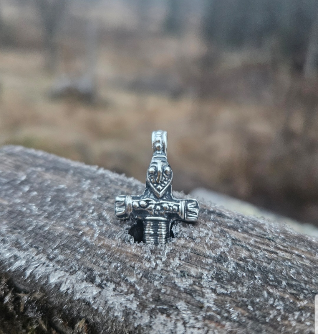 Litet Birka krucifix 