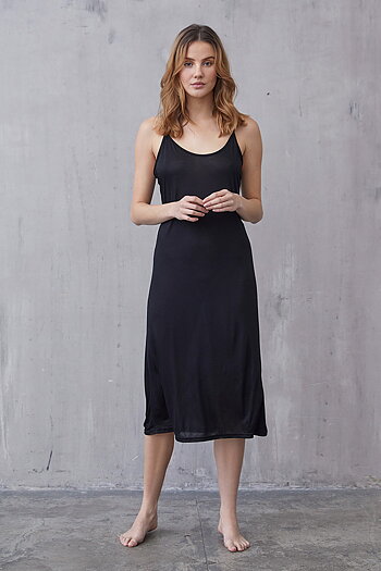 Isay - Nugga Long Underdress Black
