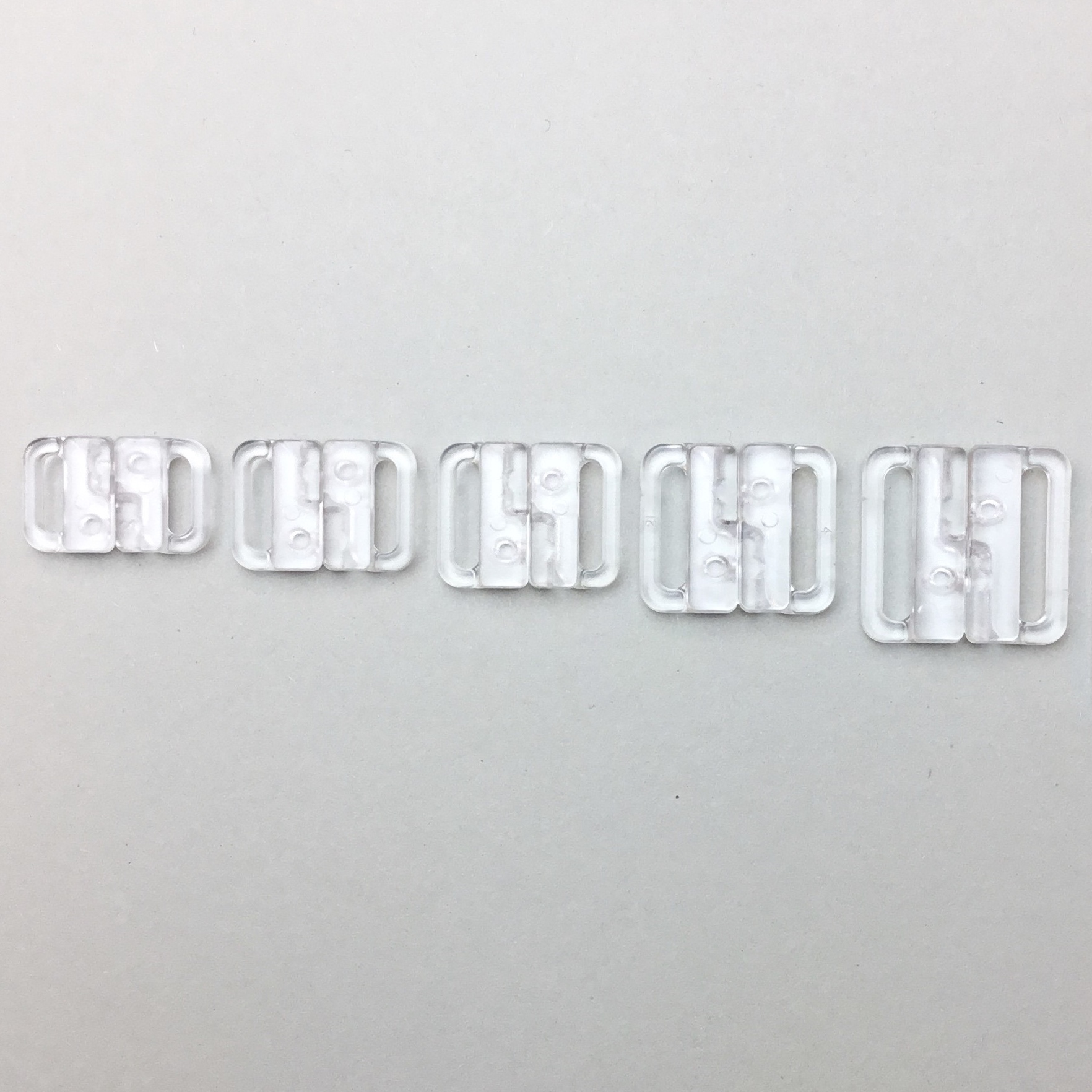 Bikini fastener transparent HTB
