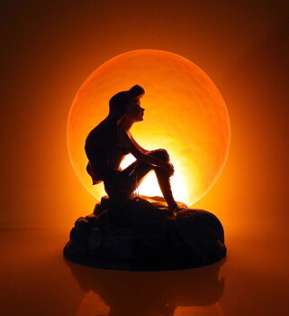 Ariel With liht up moon, Ariel av Jim Shore