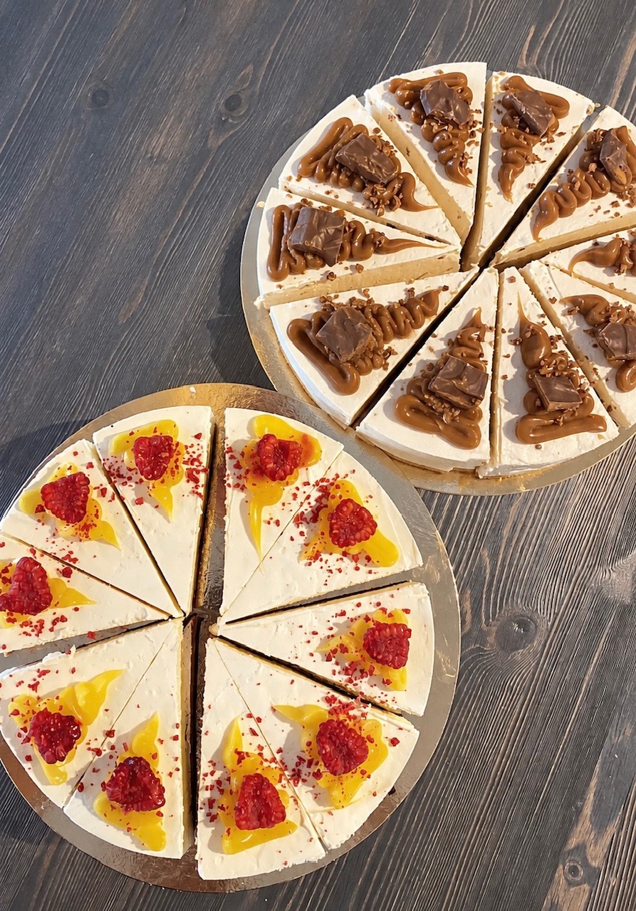 CHEESECAKE HEL (10 BITAR) TÅRTA