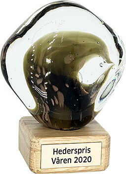 Glastrofé Mercury, inklusive gravyr