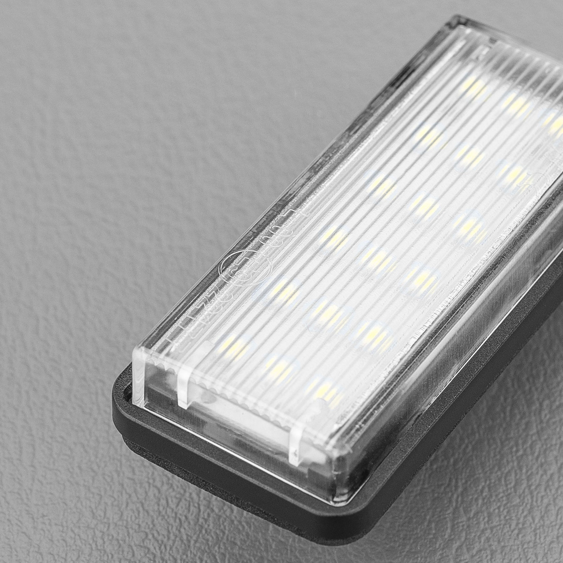 STEDI License Plate Light | Landcruiser (B) - 4