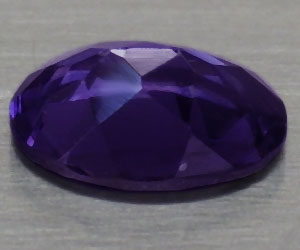 Deliciosamente hermosa piedra preciosa de iolita natural ovalada de 7x5 mm adecuada para la curación - 2