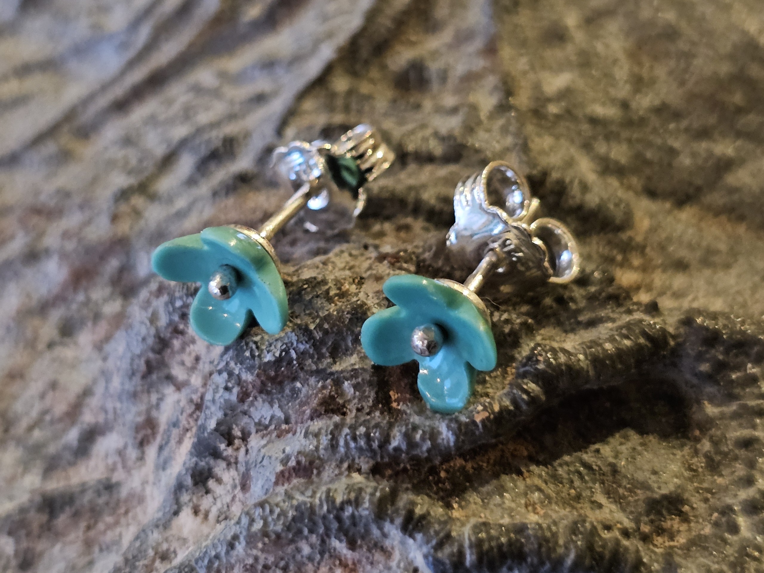Turquoise sculpted flower approx. 6,3 x 7,3mm, ear stud 925-silver - 4