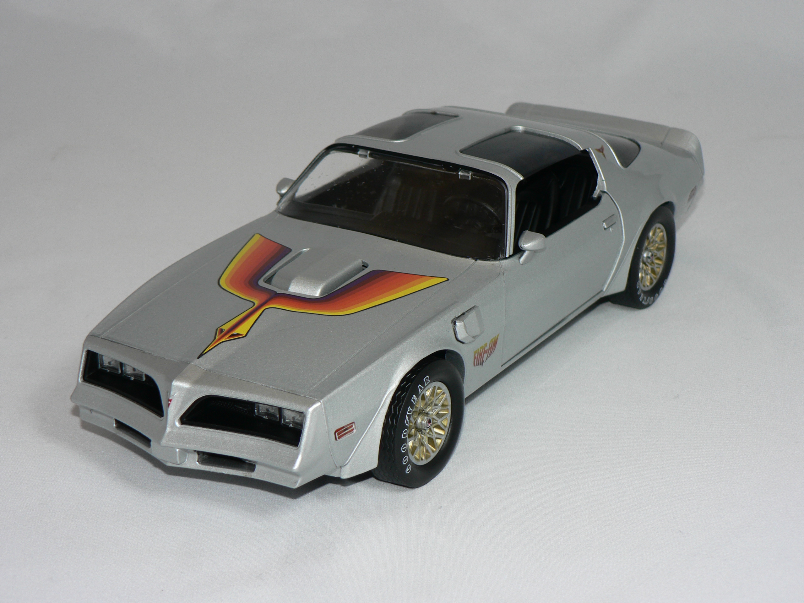 Pontiac Firebird  Trans AM 1977  1:18 Greenlight - 2
