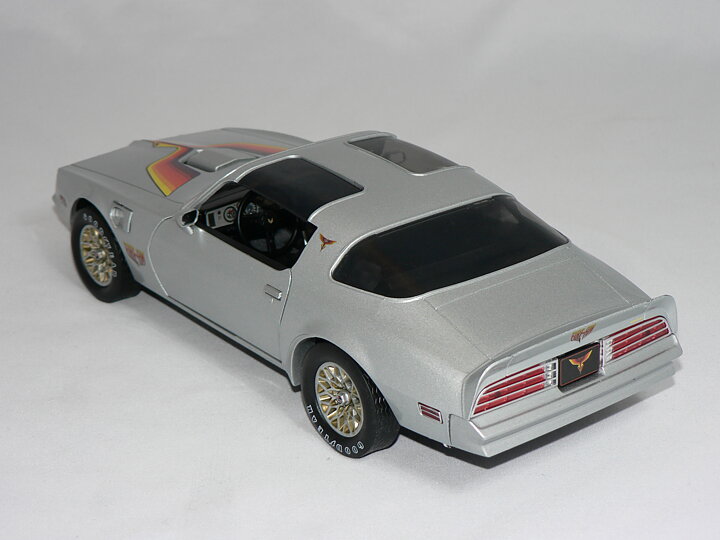 Pontiac Firebird  Trans AM 1977  1:18 Greenlight