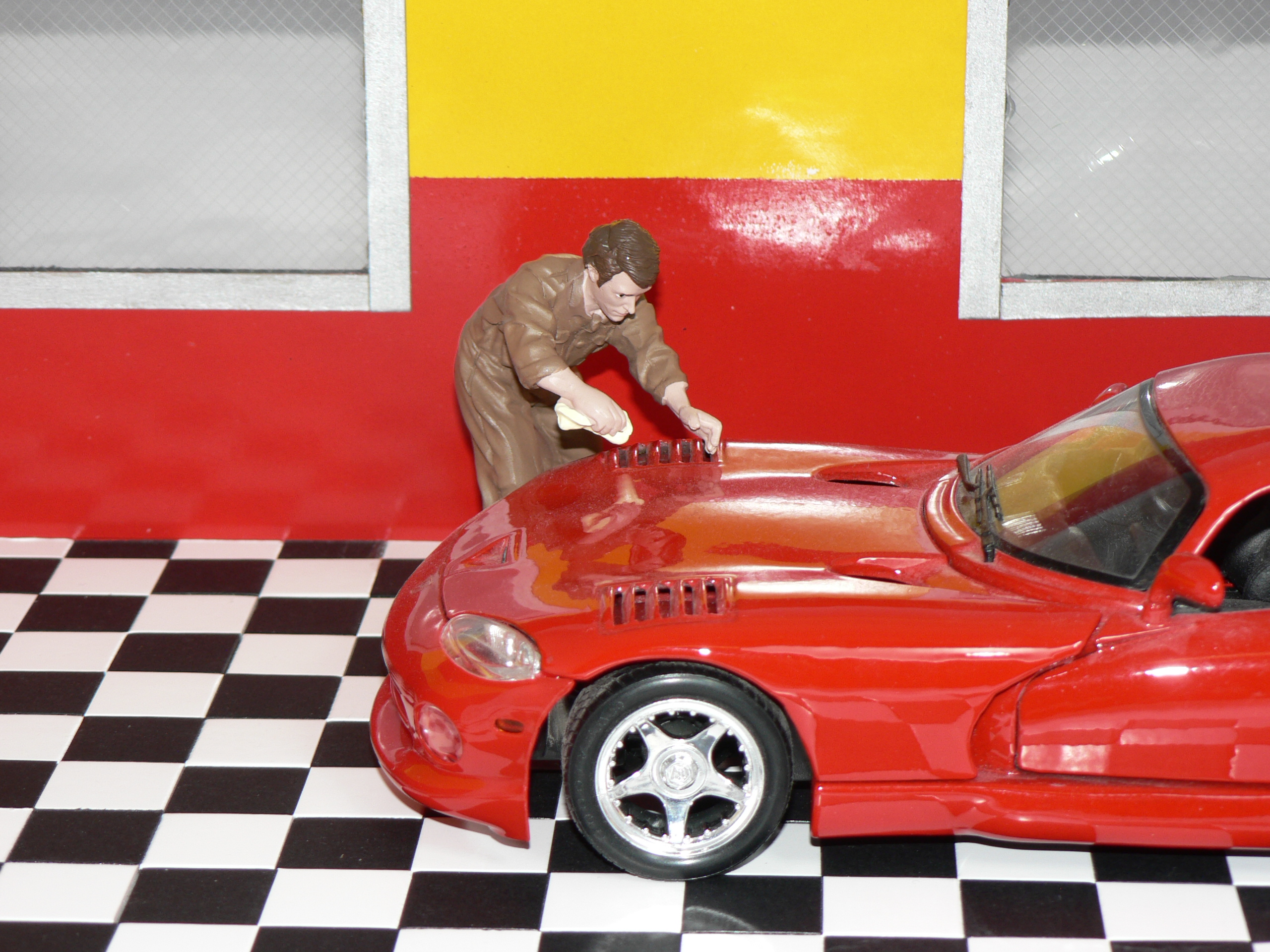 Figur Race Day  I  Figur V   1:18   ( Bil ingår Ej )  American Diorama - 2