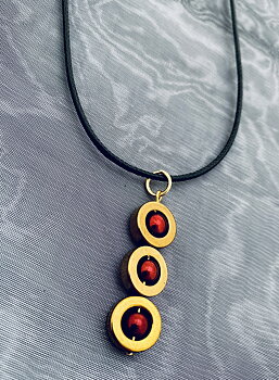 Necklace Trine Gold & red
