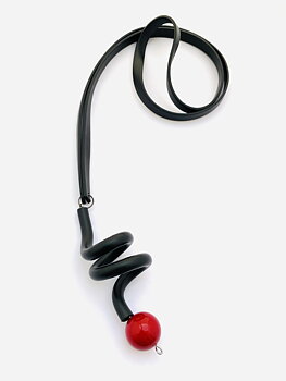 Necklace black spiral with red Seashell 