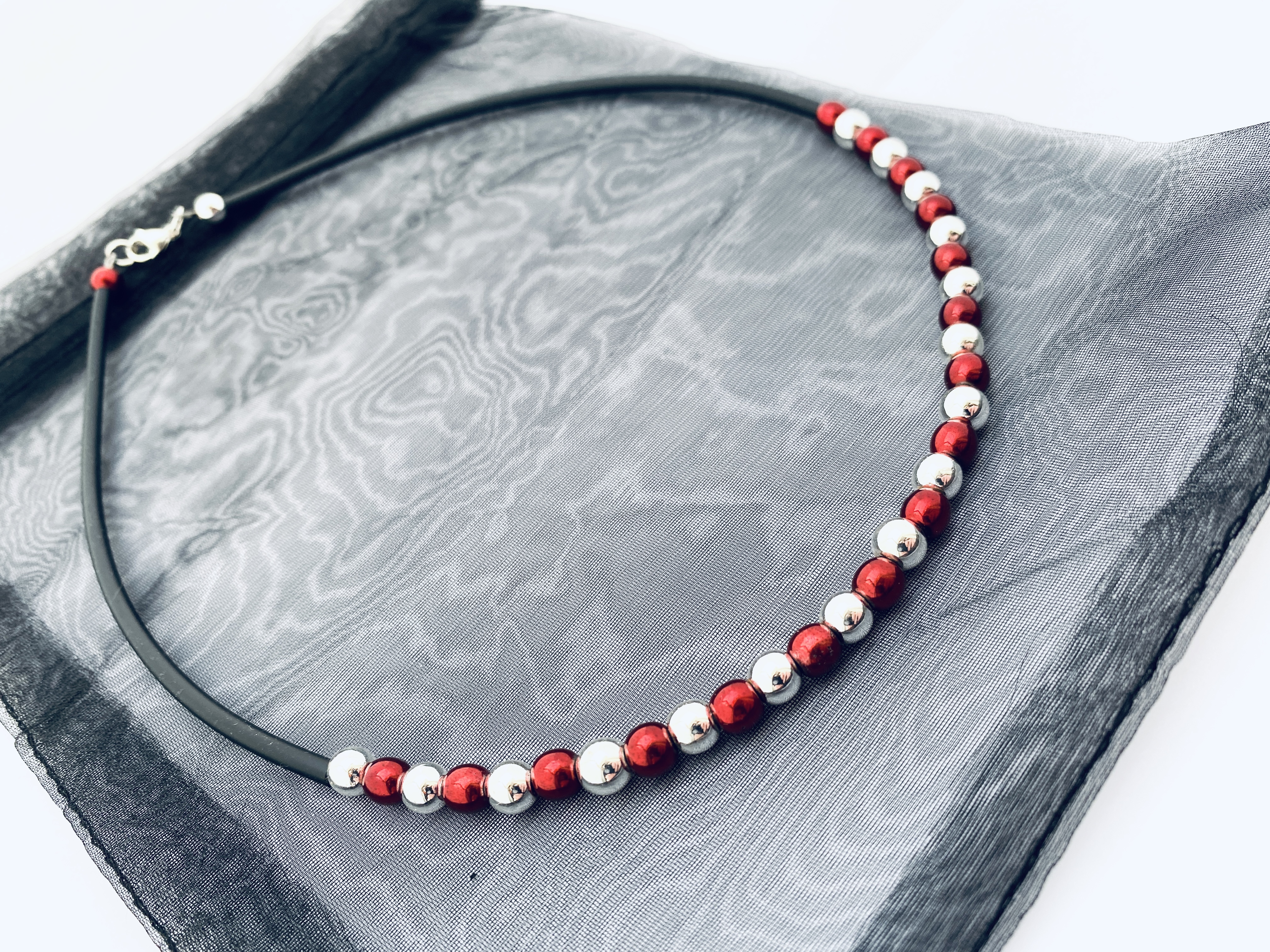 Halsband Spinoni Röd & silver