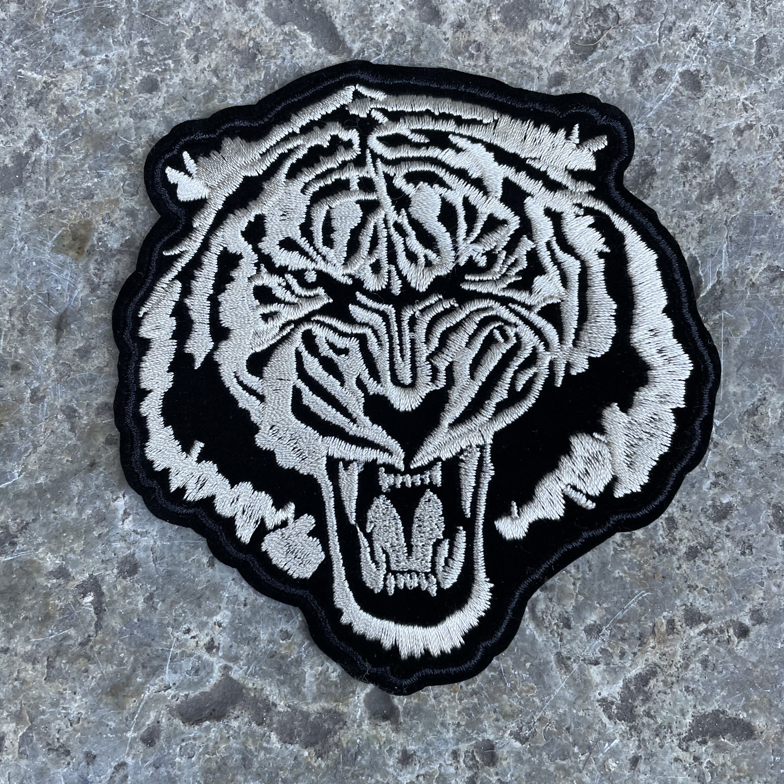 Tygmärke vit tiger 