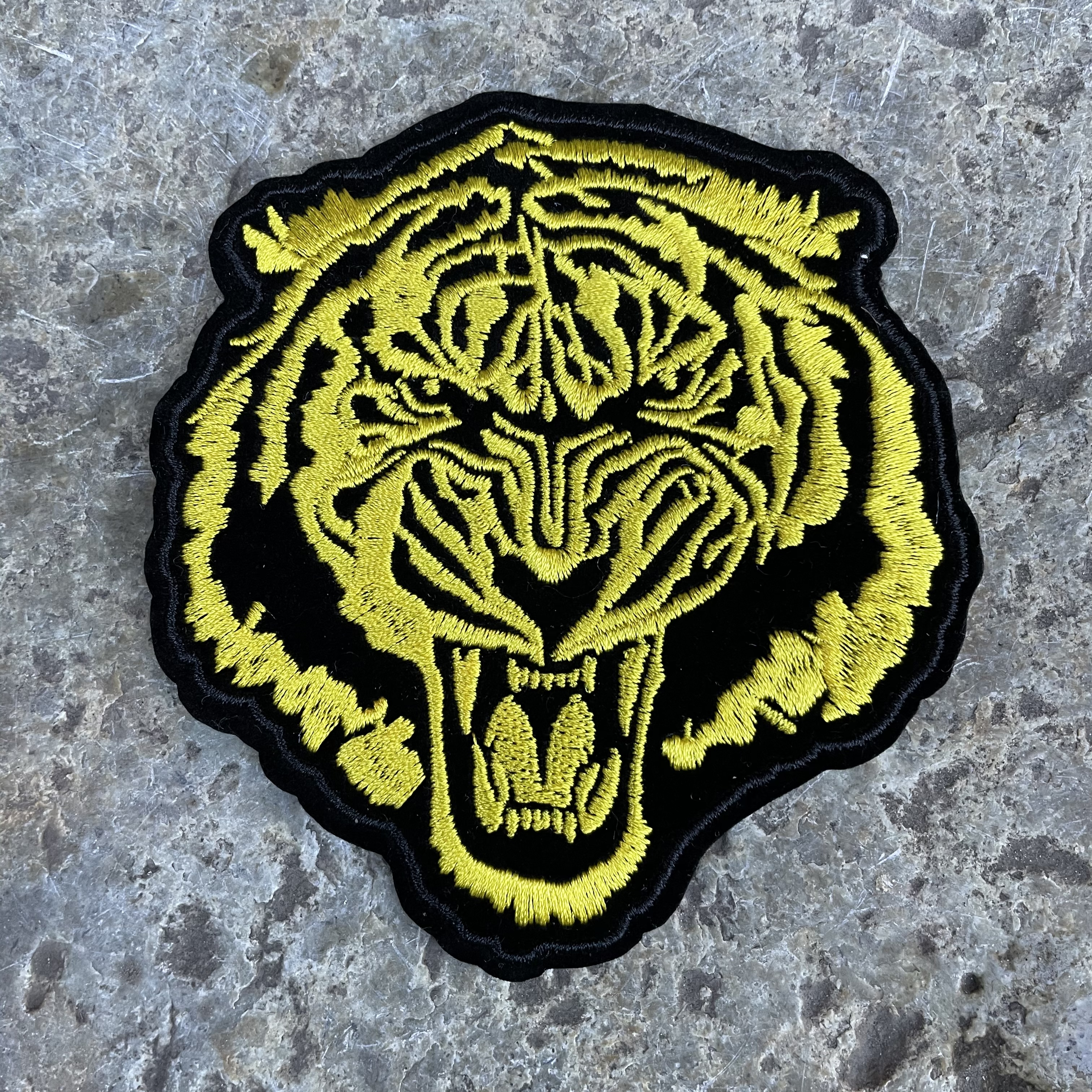 Tygmärke gul tiger 