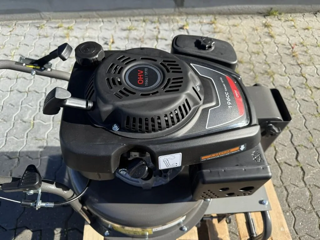 Löv/spån dammsugare med Loncin motor - 8