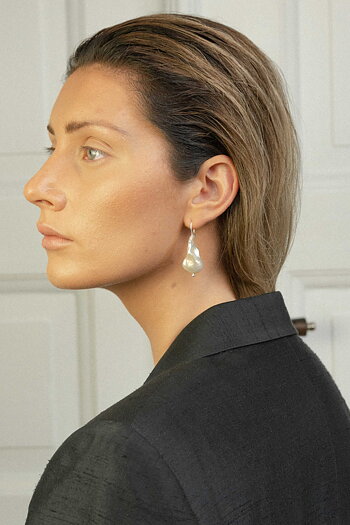 Sonia Pearl Earrings Silver