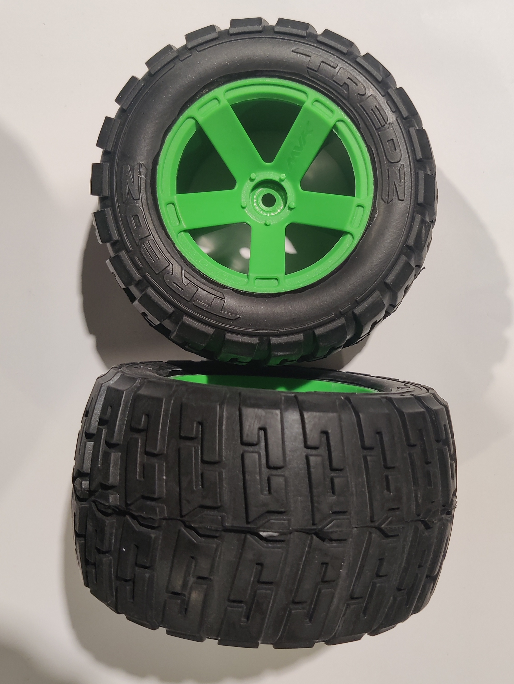 Maverick 150164 - 150181 wheels and tires 4pcs - 2