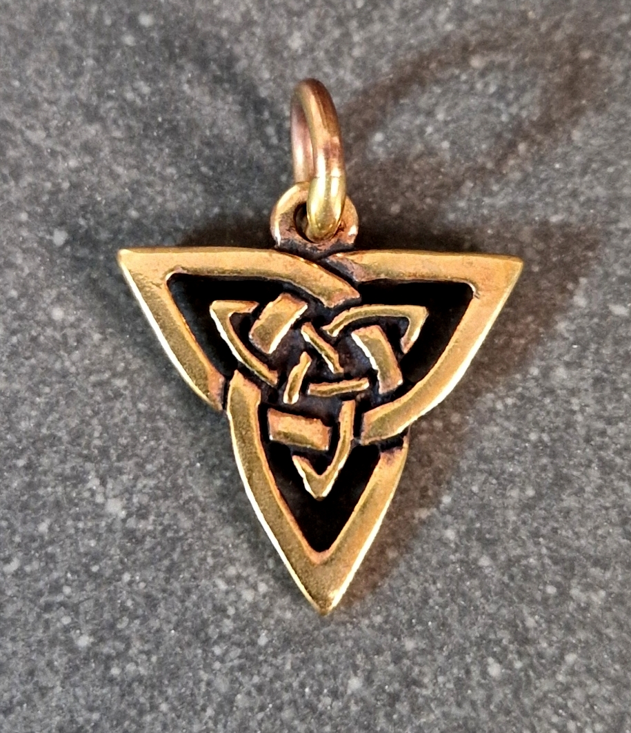 Hänge i Brons - Dubbel Triquetra