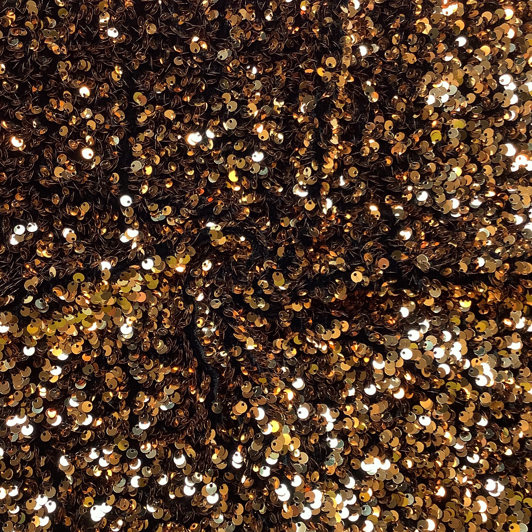 Stretch sequin on velvet Gold NB400 - 3