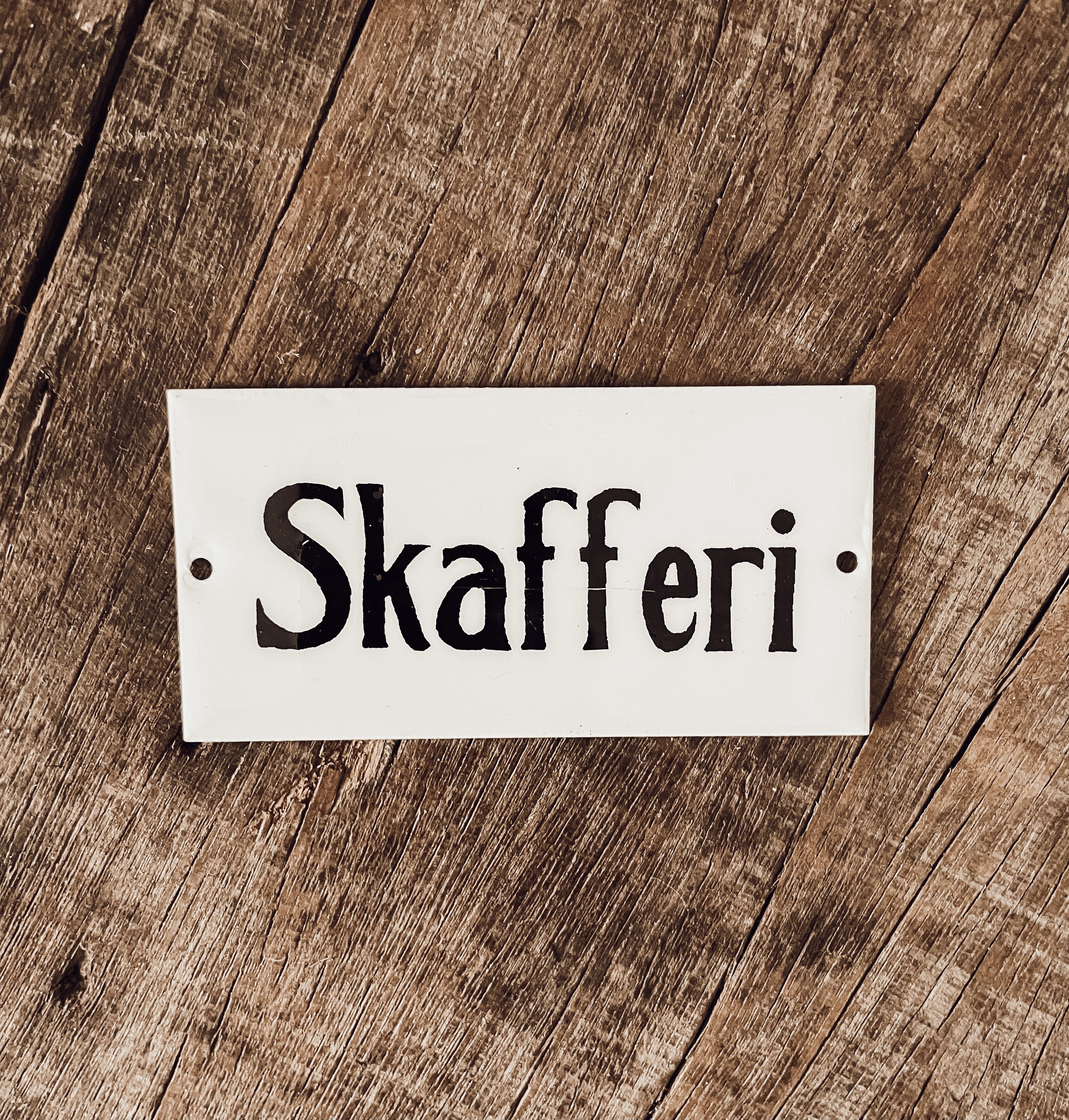 Skylt i Metall Skafferi
