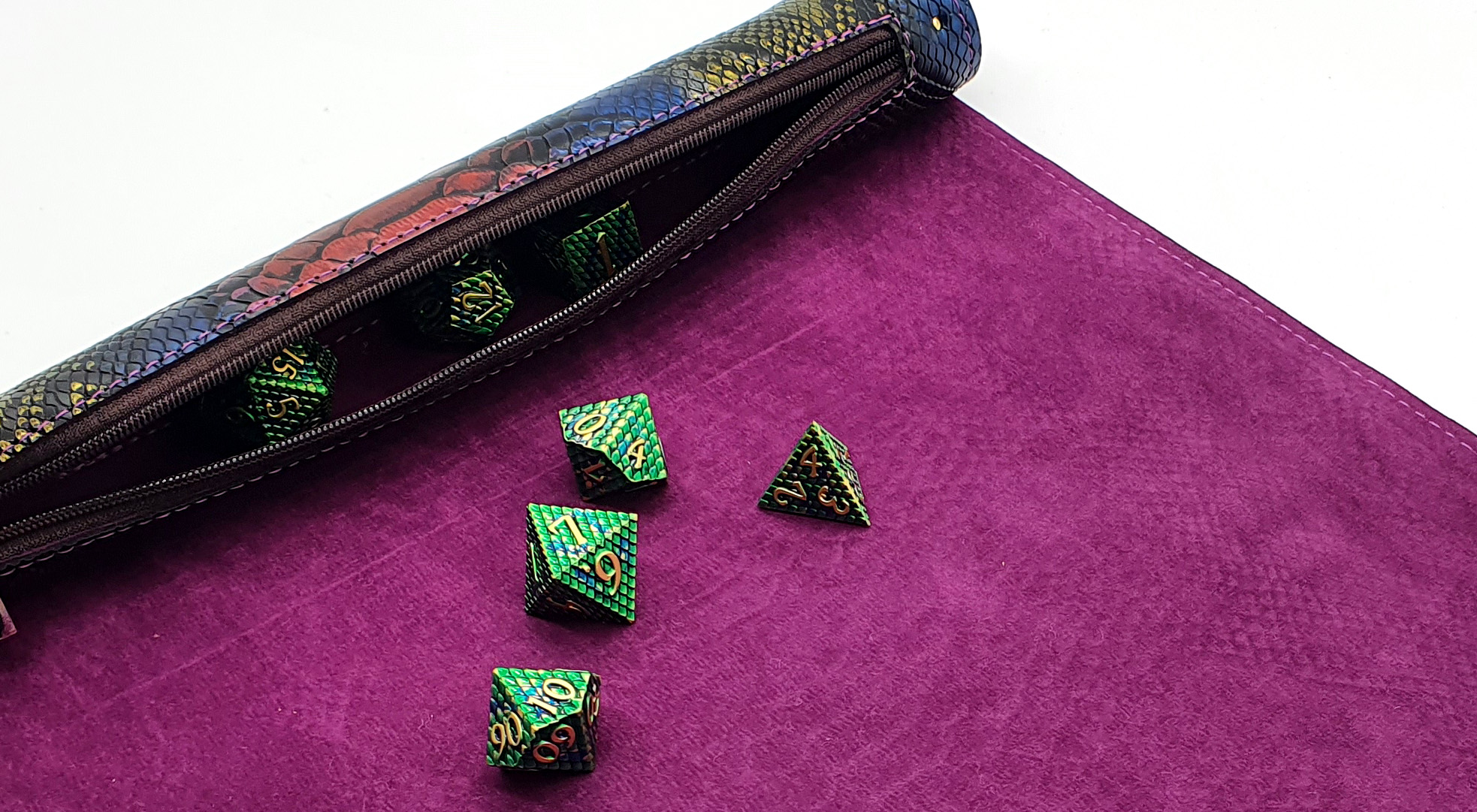Rollable dice mat of imitation leather, Dragon Skin - 4