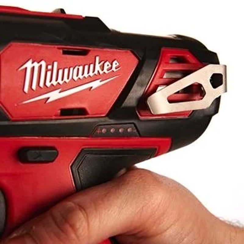 Milwaukee - Skruvdragare - M12 BDD-202C - 2Ah - 3