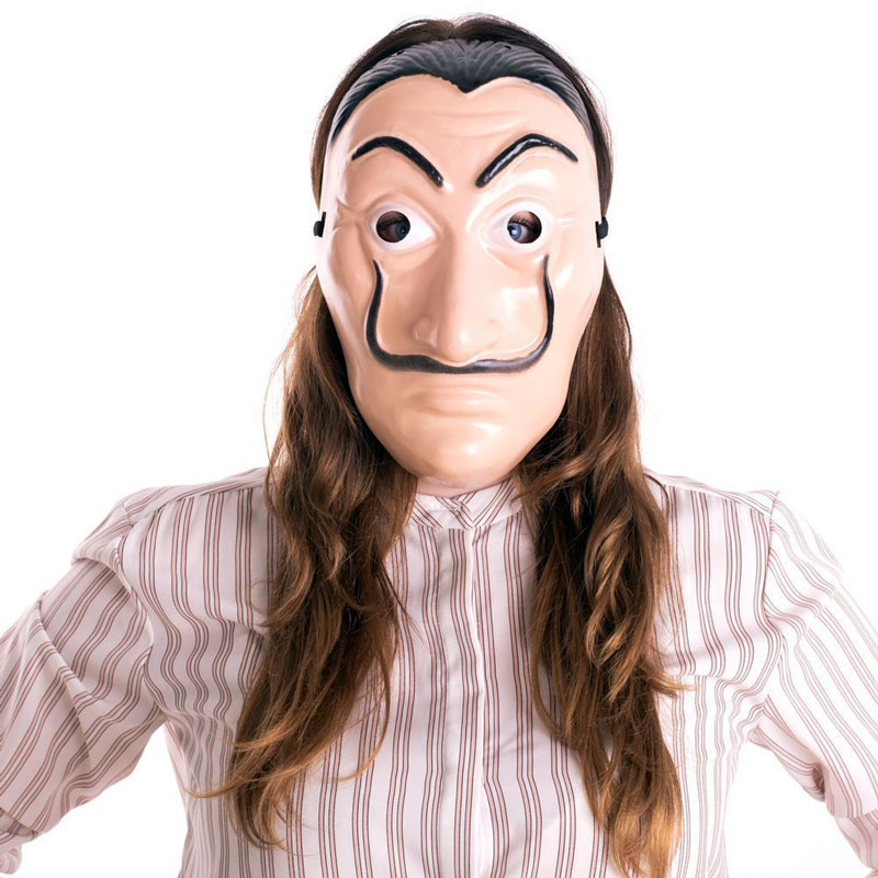 Salvador Dali Mask på kvinna med långt brunt hår