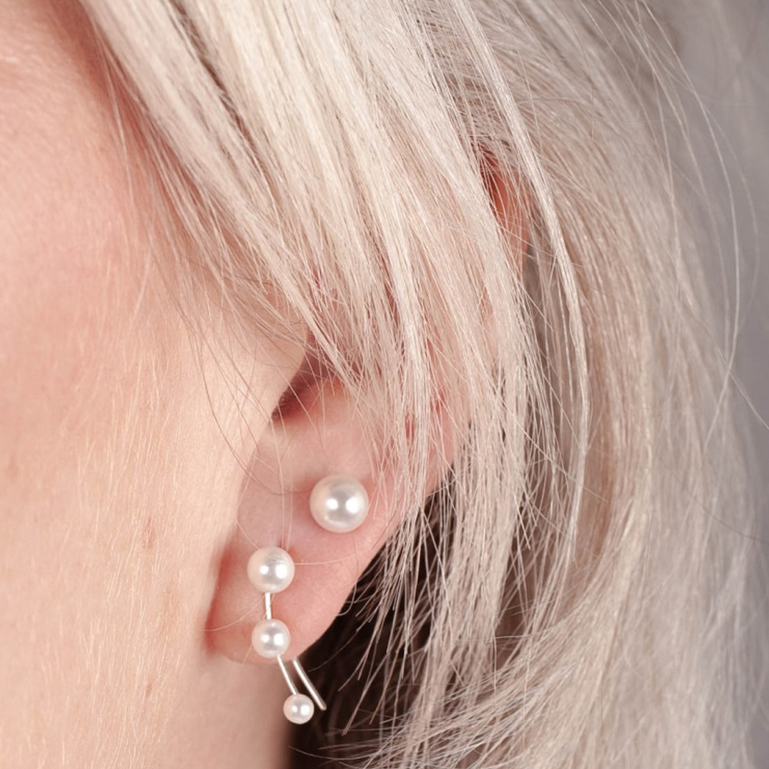 by Faith - Silverörhänge Ear climber pärlor - 9