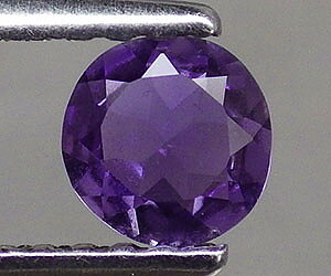 Deliciosamente hermosa piedra preciosa de iolita natural redonda de 5 mm adecuada para la curación