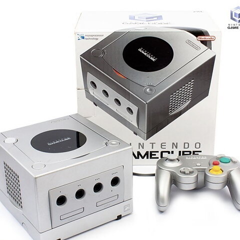 Gamecube konsol Silver inkl en originalkontroll i Kartong