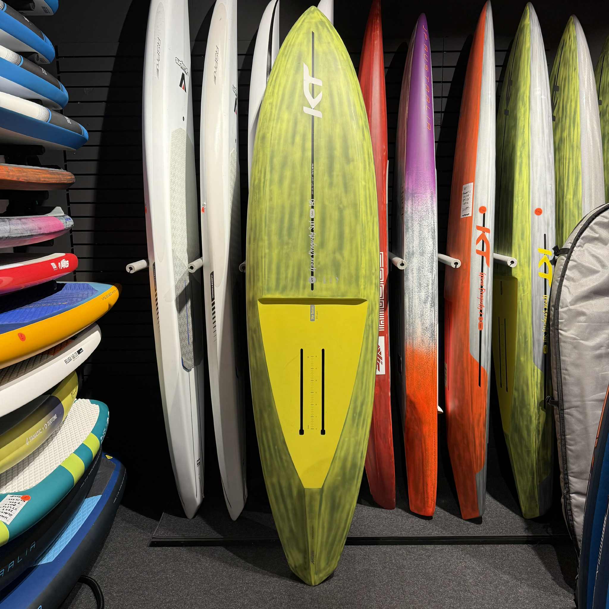 Begagnad foilbräda KT Ginxu Dragonfly Surf Pro Carbon 8'4" 145lit - 2