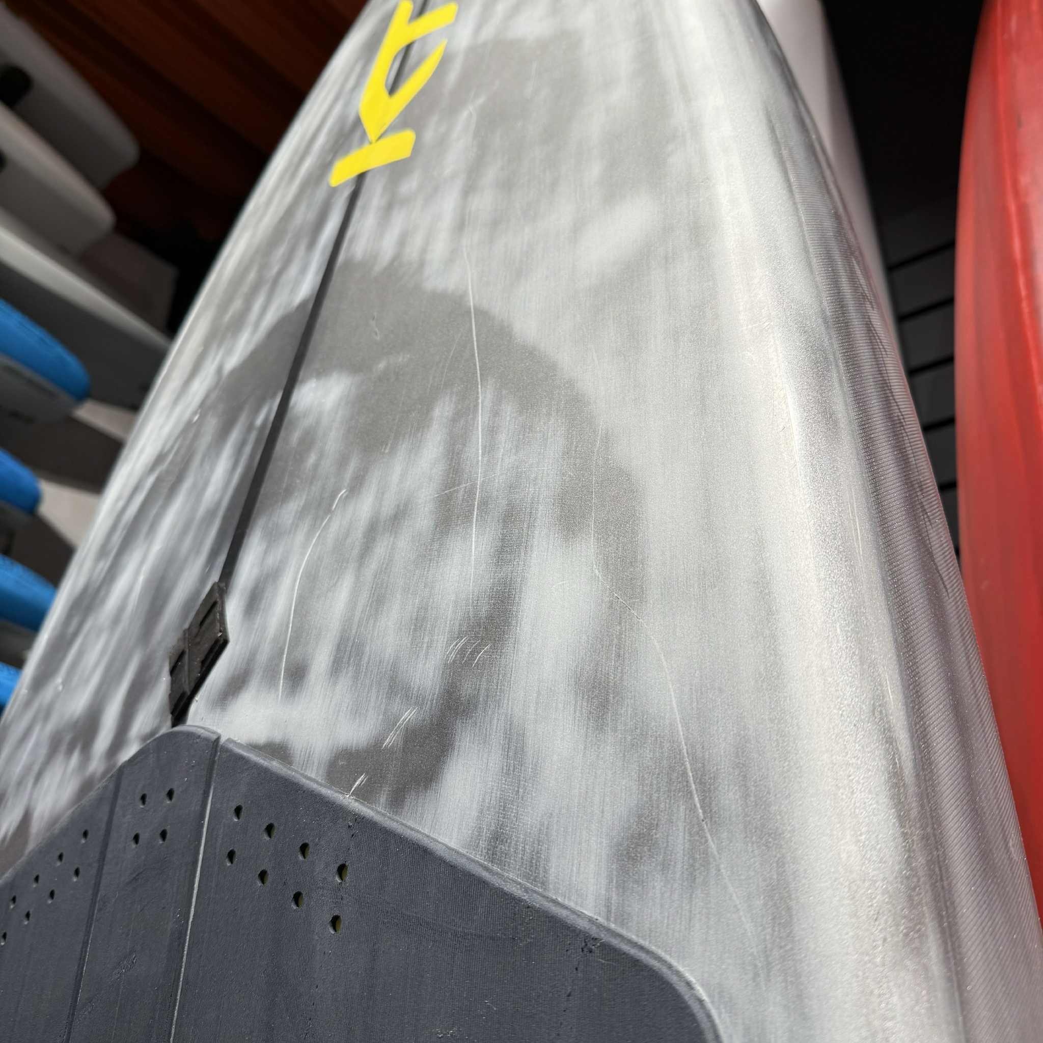 Begagnad foilbräda KT Ginxu Dragonfly Surf Pro Carbon 8'4" 145lit - 3