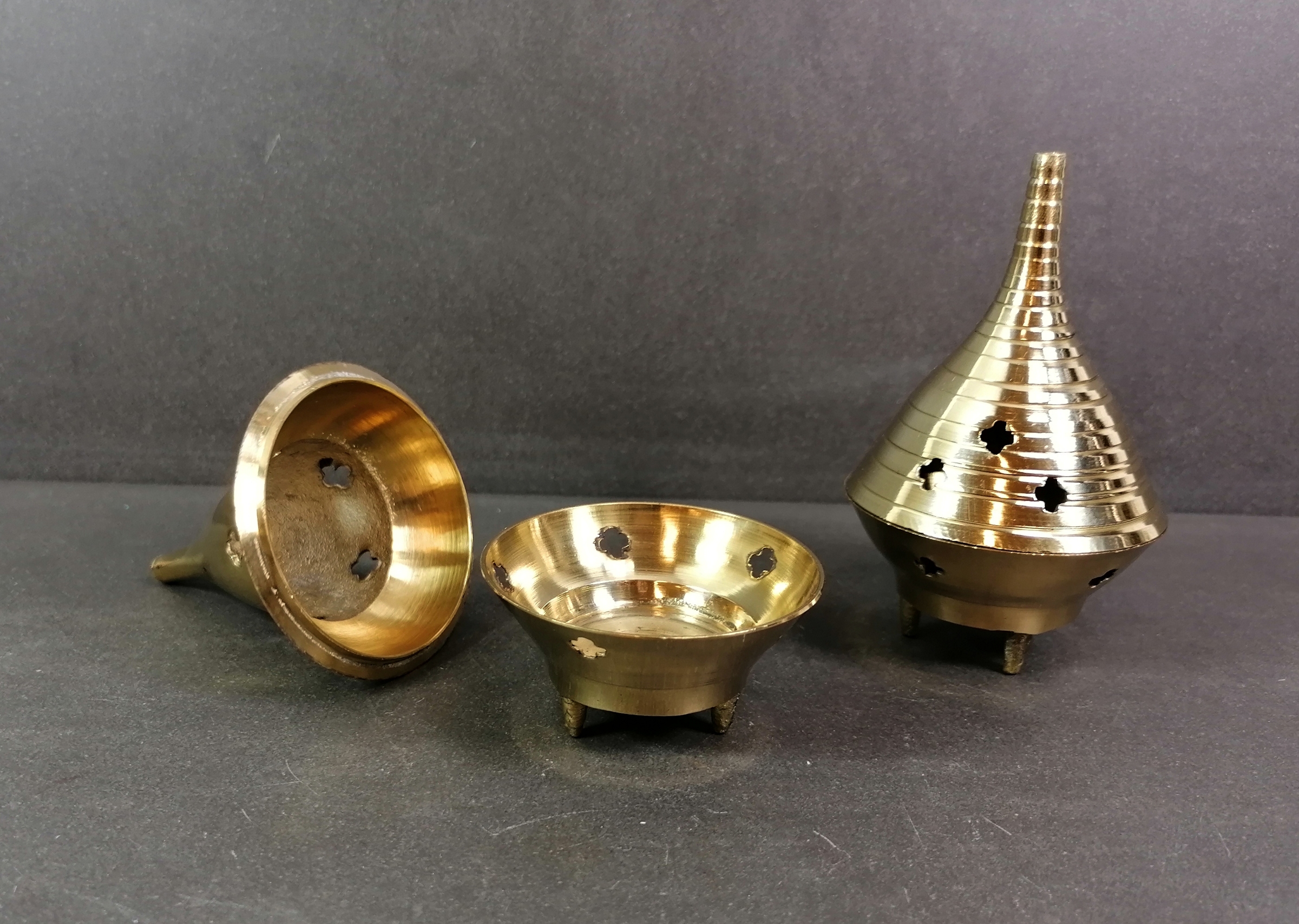 Mässing Kon Rökelsehållare  - 9cm - 2