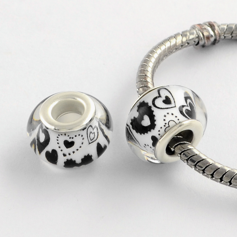 Bead / pendant- hearts Black & White