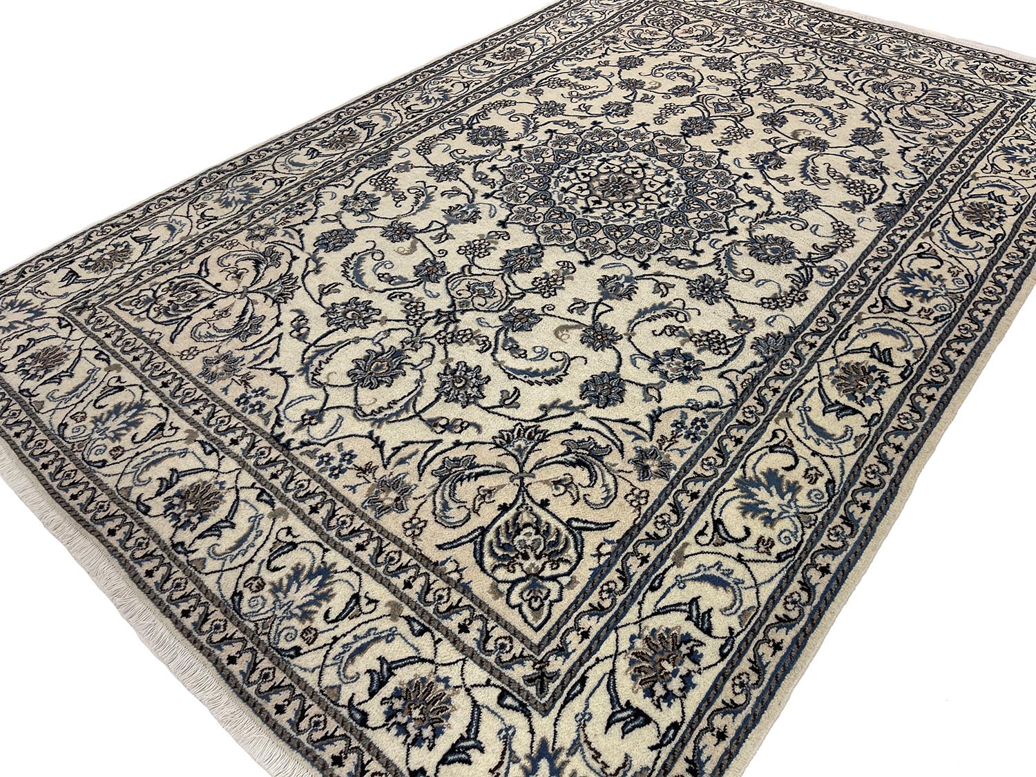 Nain Kashmar 200x301cm - 2