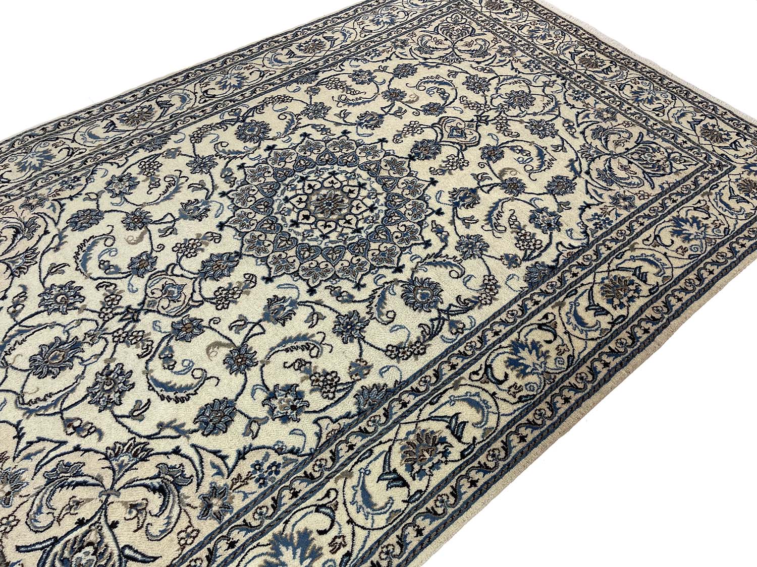 Nain Kashmar 200x301cm - 4