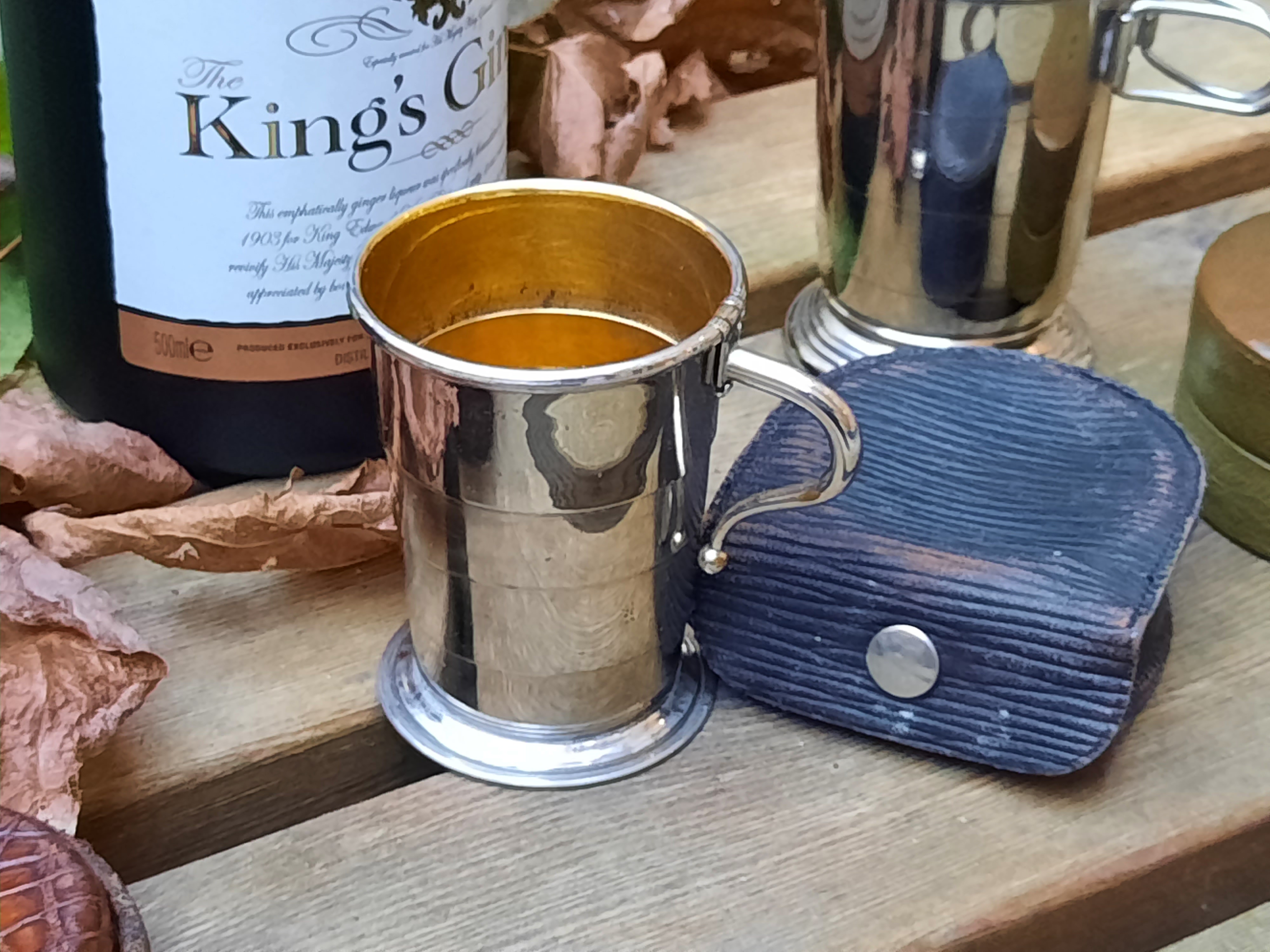 Hopfällbar mugg för din "favorite tipple" - Oerhört elegant! - 4