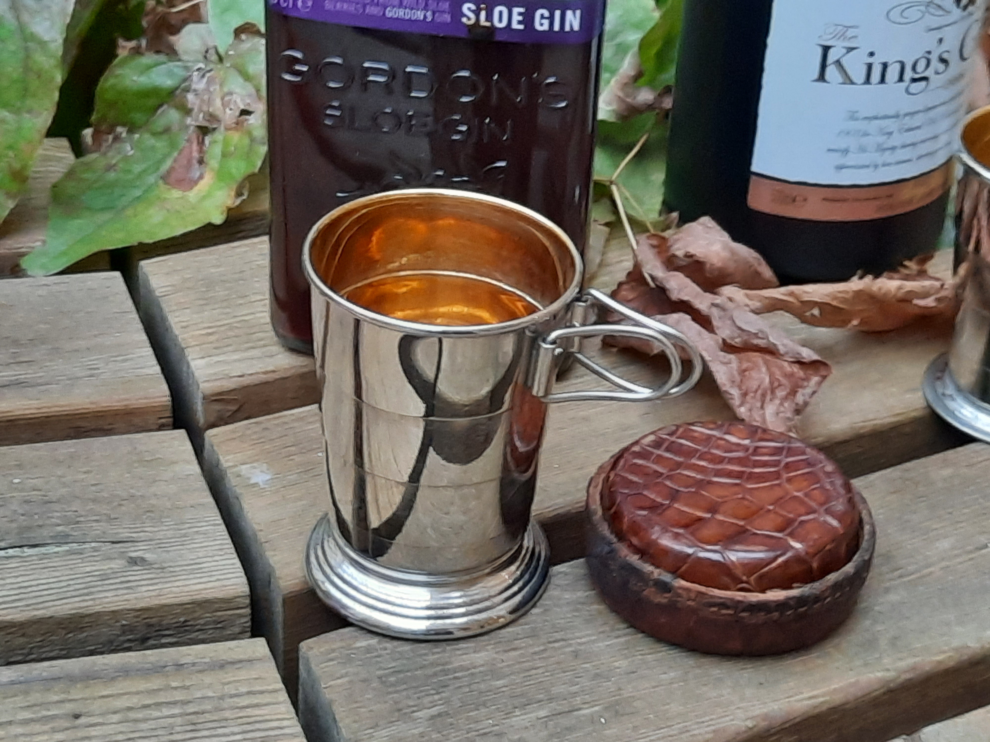 Hopfällbar mugg för din "favorite tipple" - Oerhört elegant! - 3
