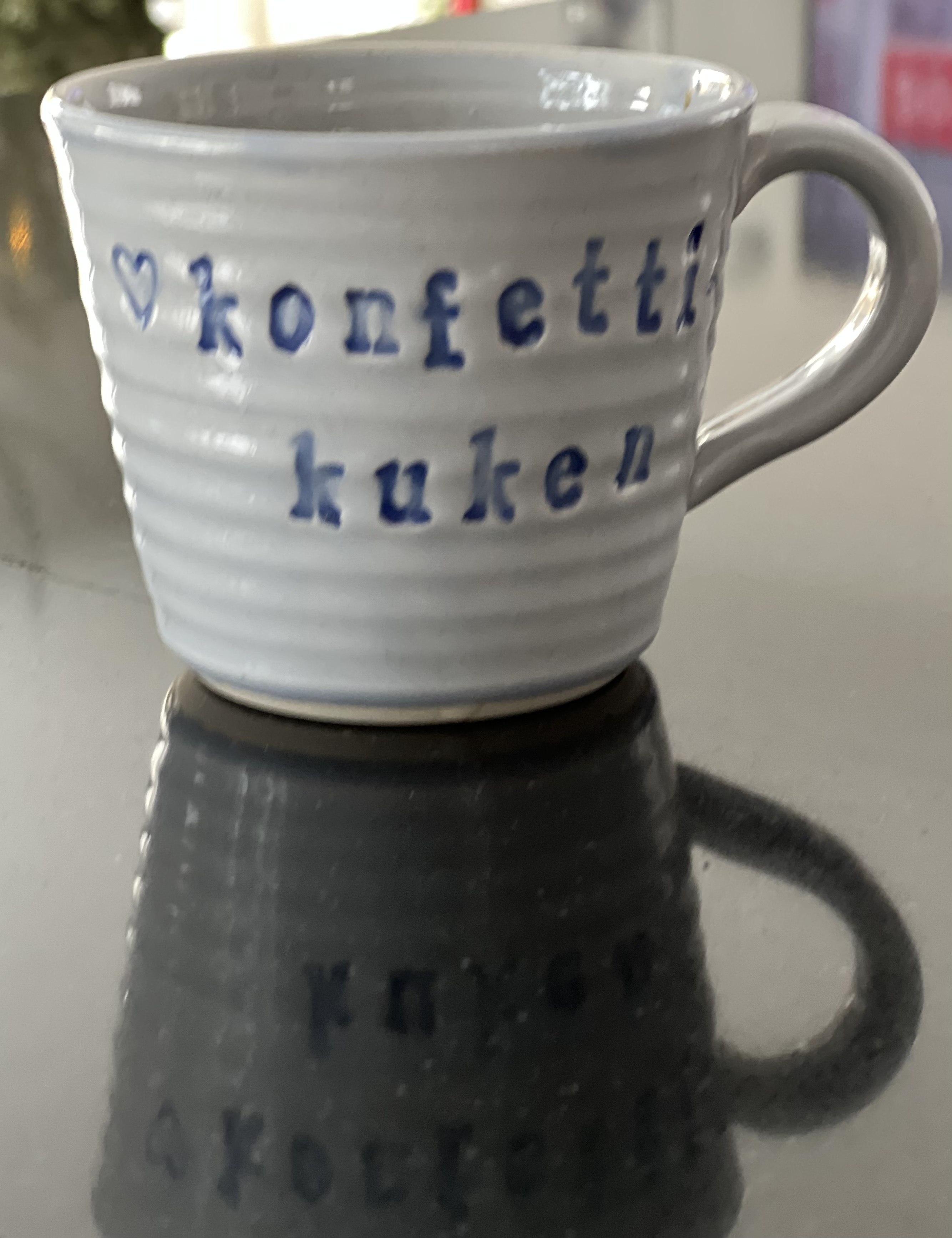 Mugg / konfettikuken 