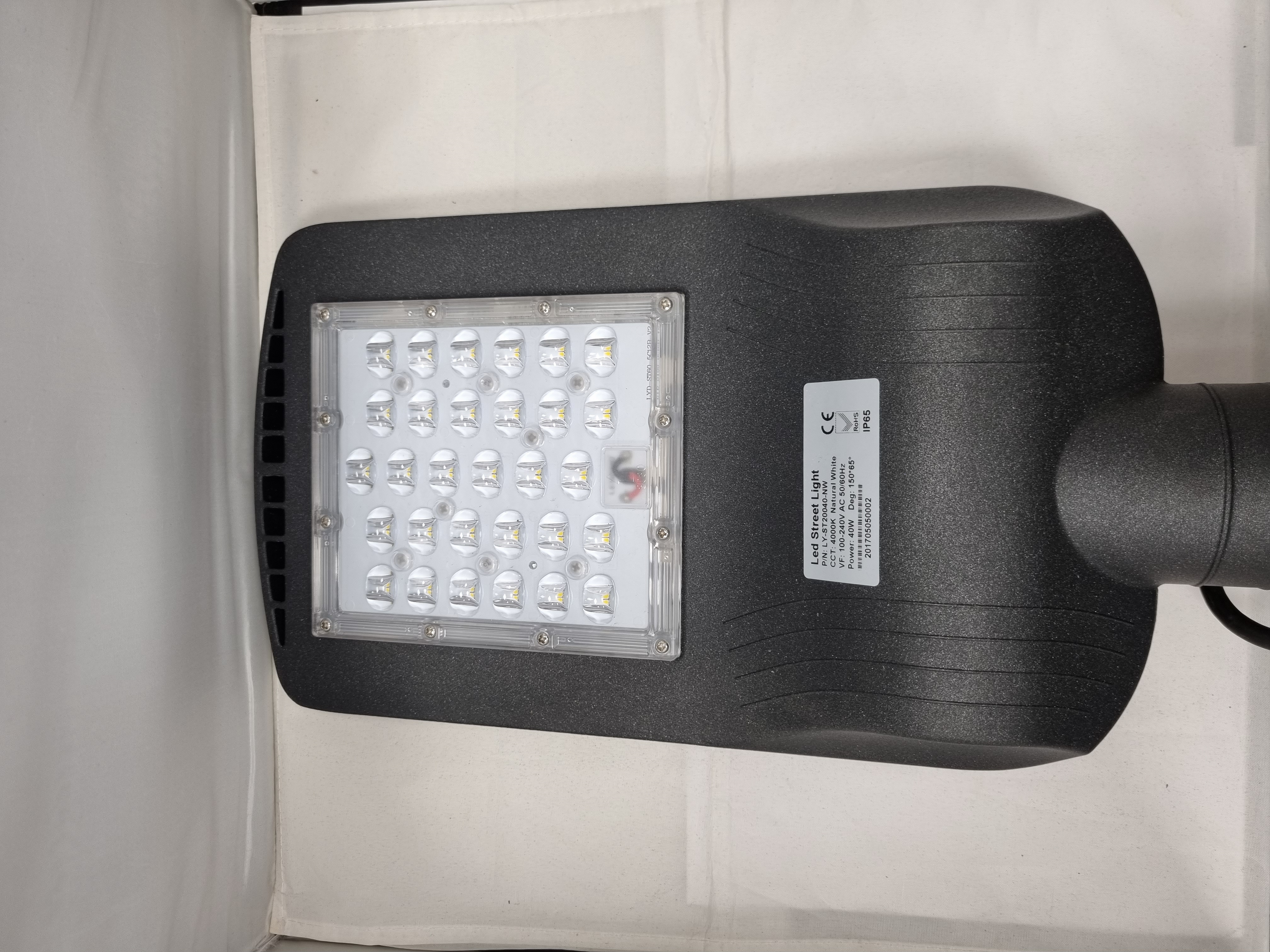 Gatuarmatur 40W 4000K