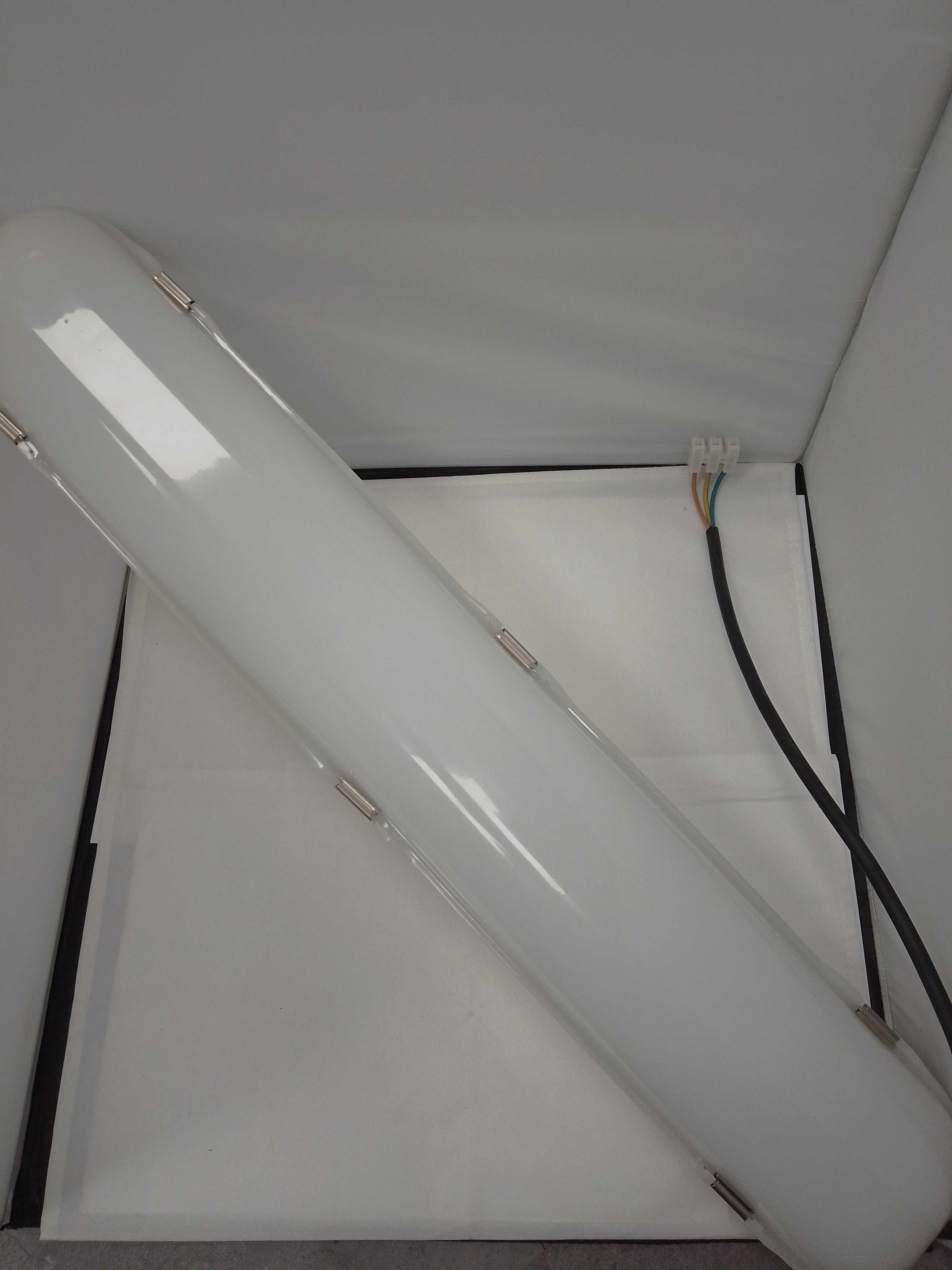 Industriarmatur 20W IP44 4000K 