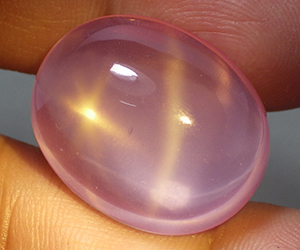27,91 ct piedra preciosa de cuarzo rosa estrella natural inusual muy grande