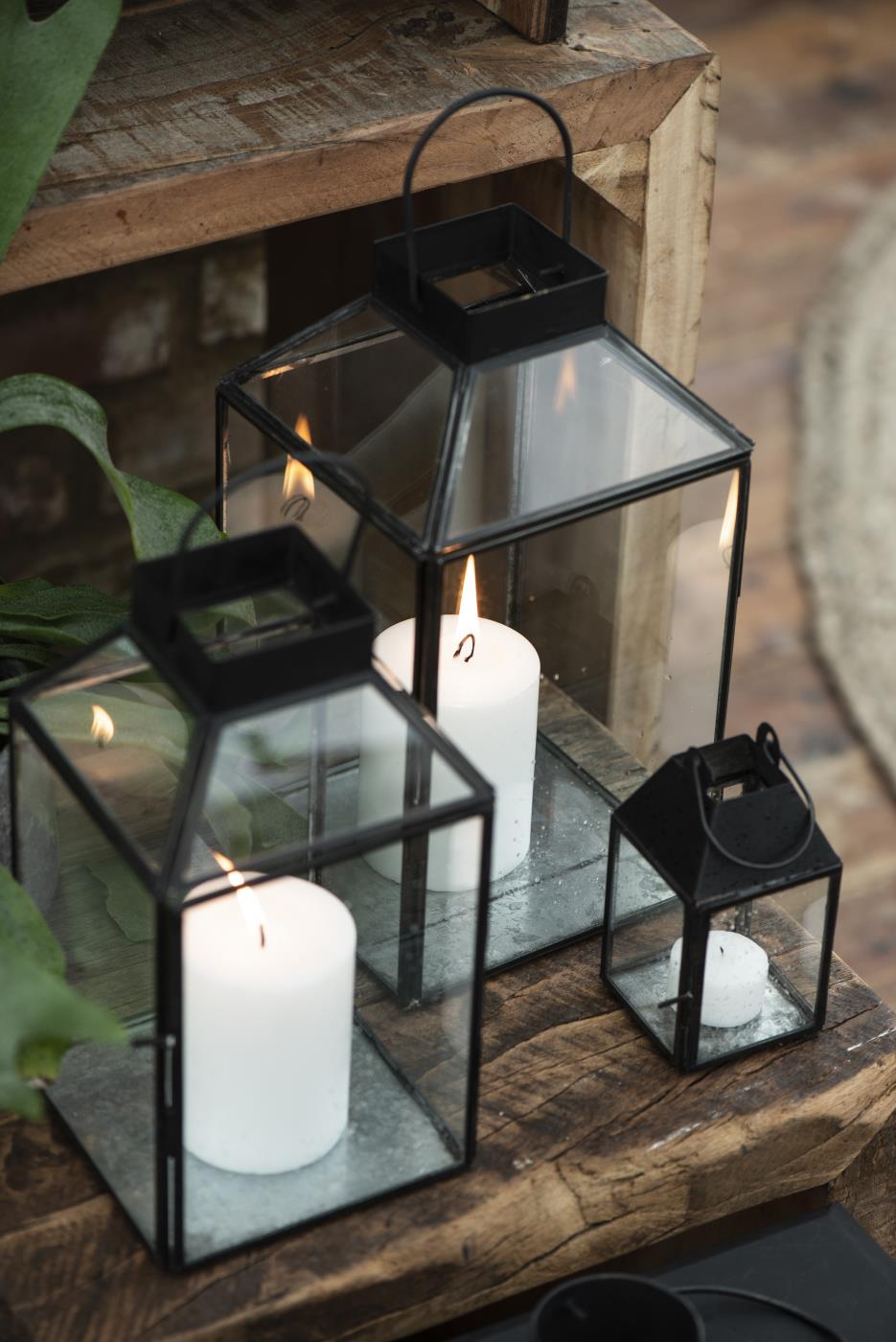 LYKTA - LANTERN NORR W/INCLINED GLASS TOP - 25,5 - 3