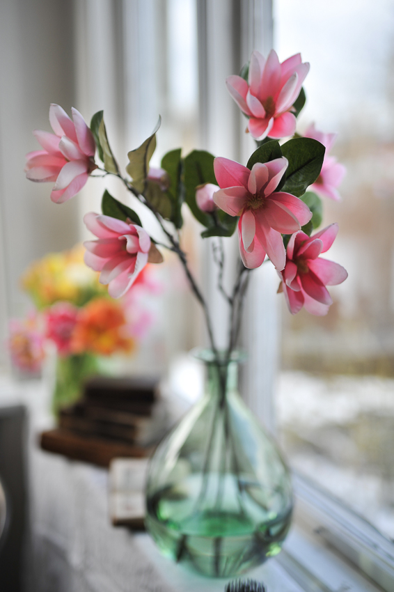 Magnolia Branch Pink 70 cm - 5