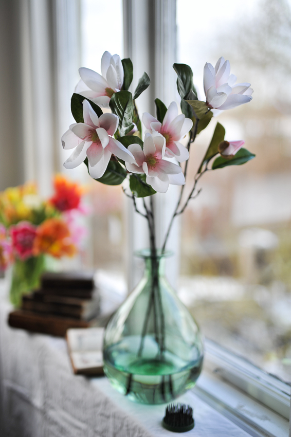 Magnolia Branch Light Pink 70 cm - 2